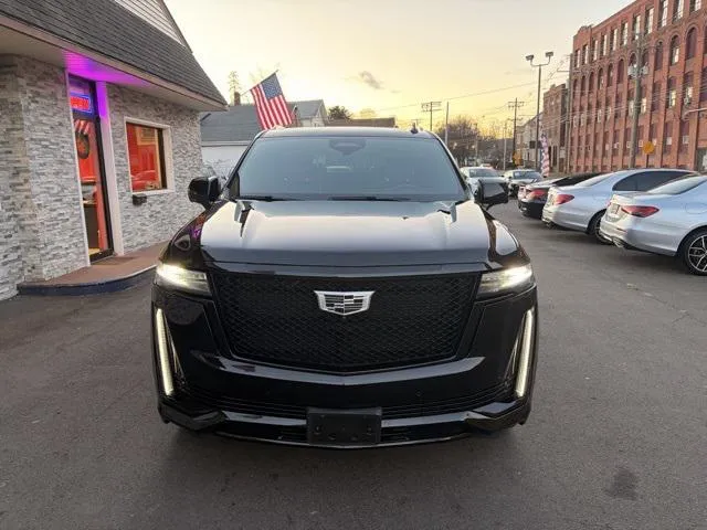 2021 Cadillac Escalade view 2