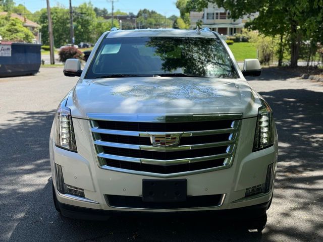 2015 Cadillac Escalade view 2