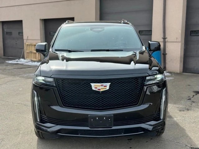 2022 Cadillac Escalade ESV view 2