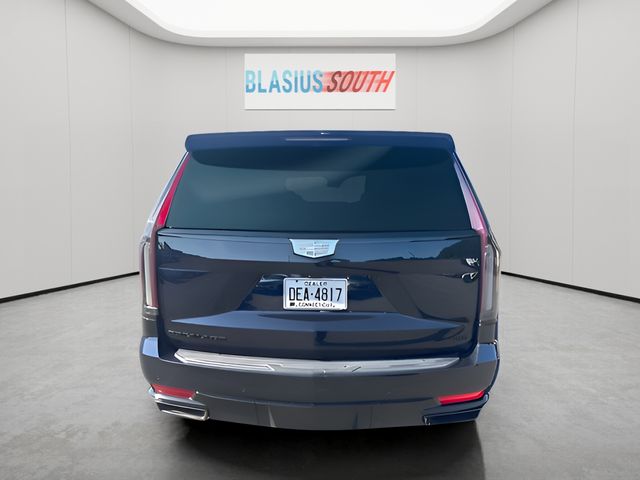 2023 Cadillac Escalade ESV view 3