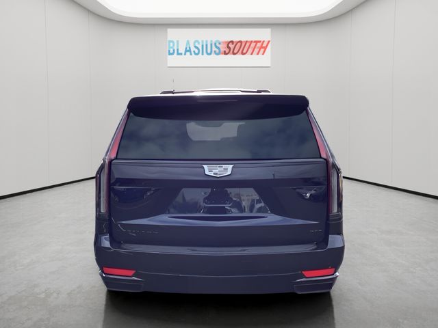 2023 Cadillac Escalade ESV view 4