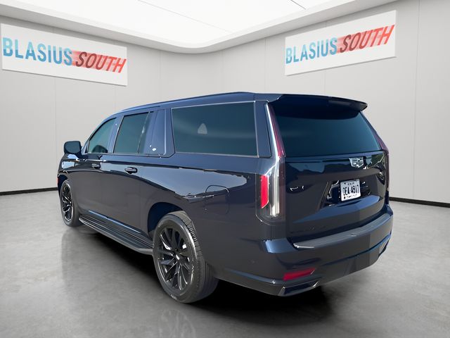 2023 Cadillac Escalade ESV view 5