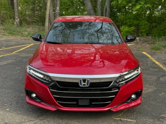 2022 Honda Accord Hybrid view 2