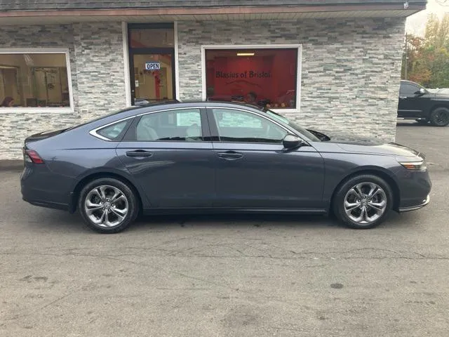 2023 Honda Accord view 4