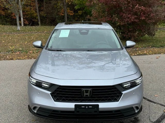 2024 Honda Accord Hybrid view 2