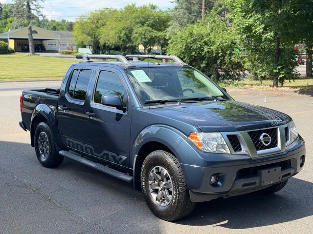 2020 Nissan Frontier view 3