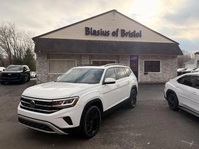 2022 Volkswagen Atlas SE w/Tech