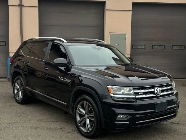 2019 Volkswagen Atlas view 3