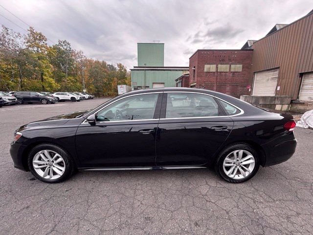 2020 Volkswagen Passat view 4