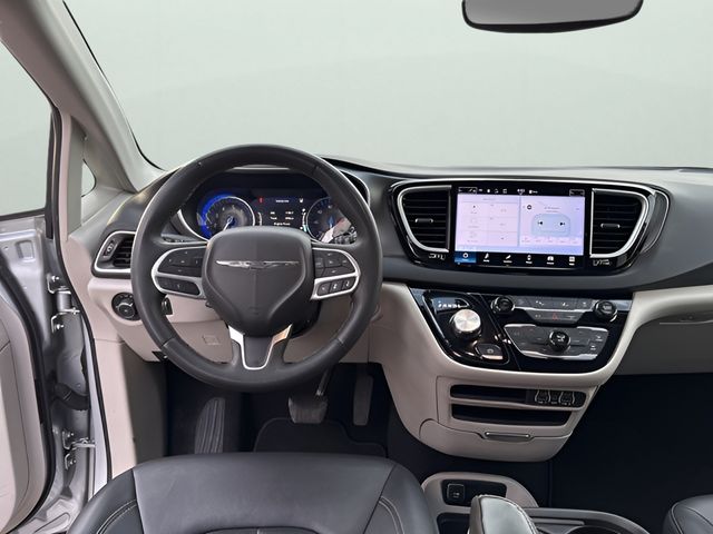2024 Chrysler Pacifica Touring L - Photo 18