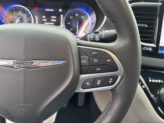 2024 Chrysler Pacifica Touring L - Photo 23