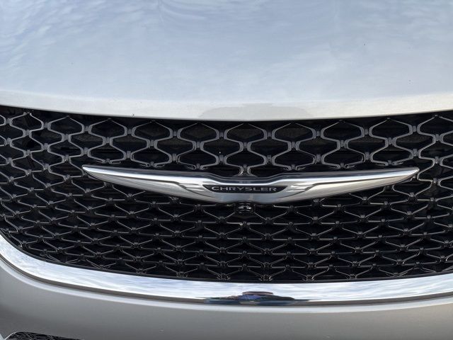 2024 Chrysler Pacifica Touring L - Photo 29