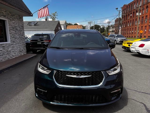 2025 Chrysler Pacifica view 2