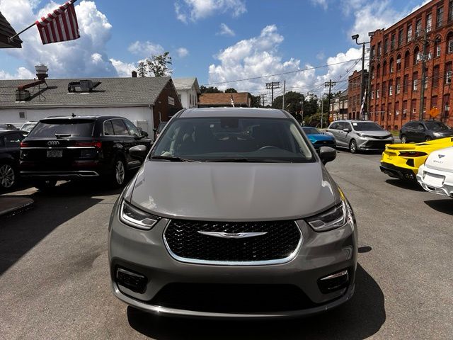 2023 Chrysler Pacifica view 2