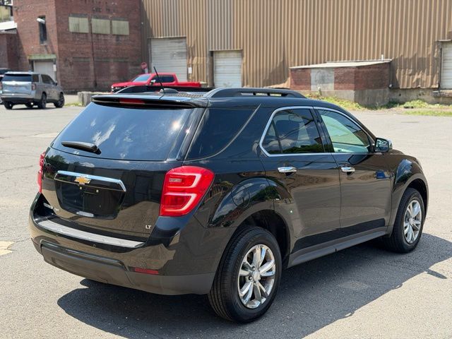 2017 Chevrolet Equinox view 5