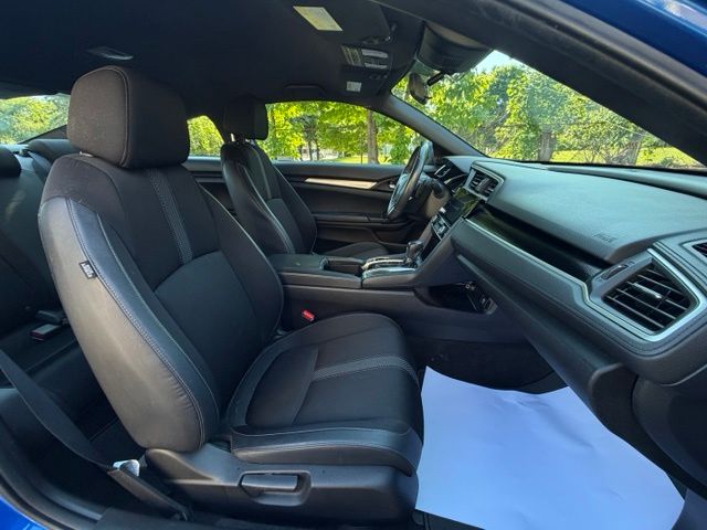 2019 Honda Civic view 3