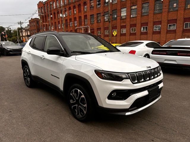 2022 Jeep Compass view 3