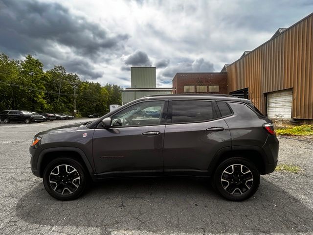 2019 Jeep Compass view 4