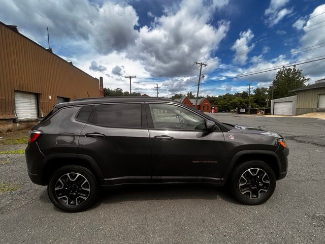 2019 Jeep Compass view 5