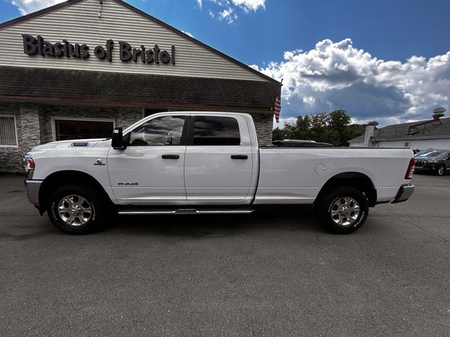 2024 Ram 3500 view 4