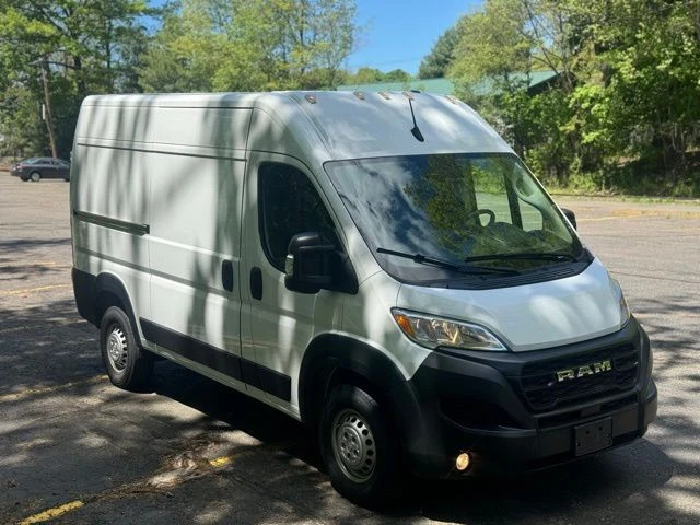 2025 Ram ProMaster 2500 view 5