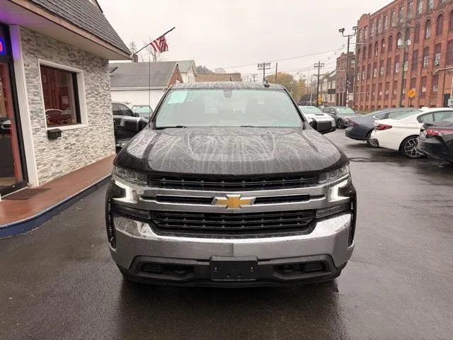 2022 Chevrolet Silverado 1500 LTD view 2