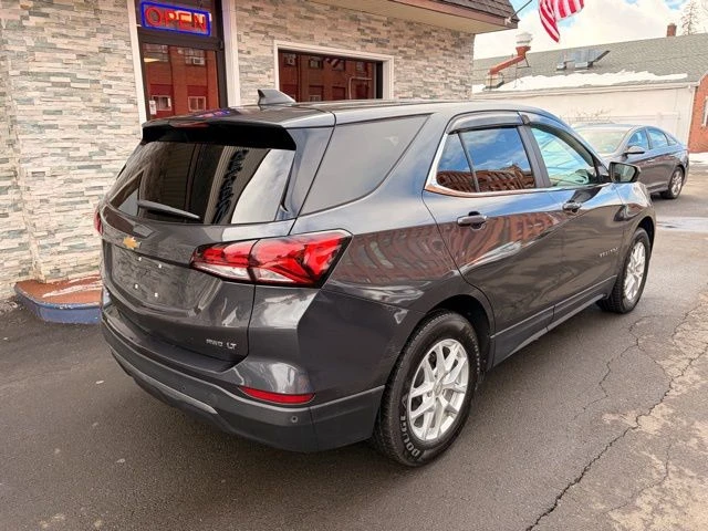 2022 Chevrolet Equinox view 5