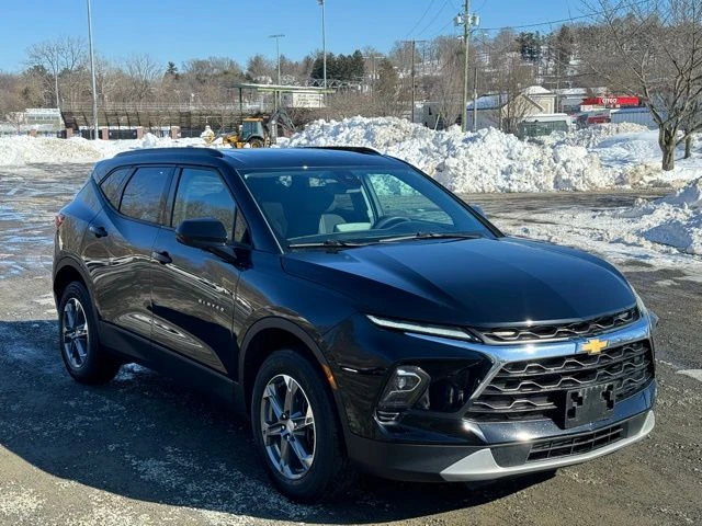 2024 Chevrolet Blazer view 3