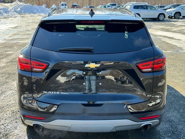 2024 Chevrolet Blazer view 5