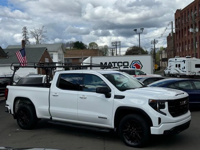 2023 GMC Sierra 1500 view 3