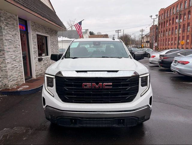 2024 GMC Sierra 1500 view 2
