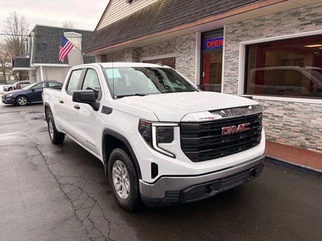 2024 GMC Sierra 1500 view 3