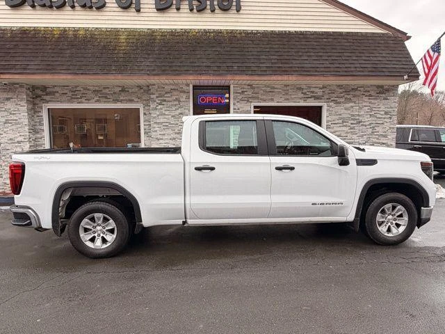 2024 GMC Sierra 1500 view 4