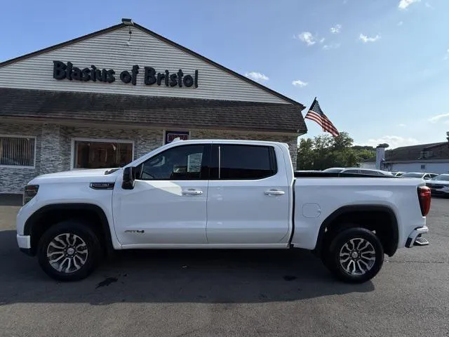 2023 GMC Sierra 1500 view 4