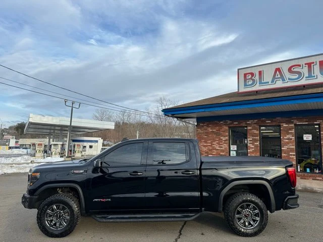 2024 GMC Sierra 1500 AT4X - Photo 8