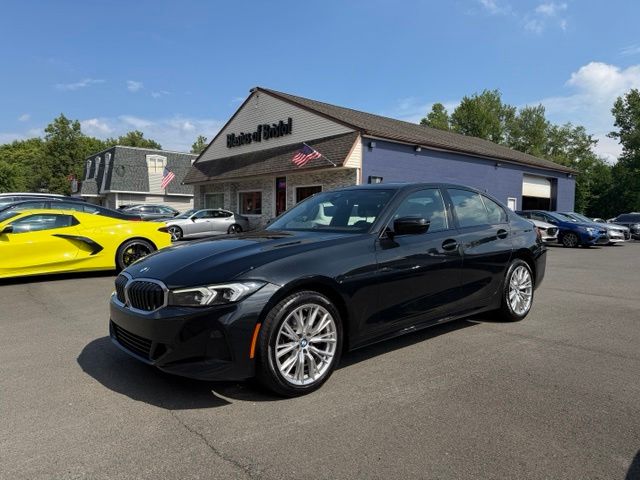 2023 BMW 3 Series view 3