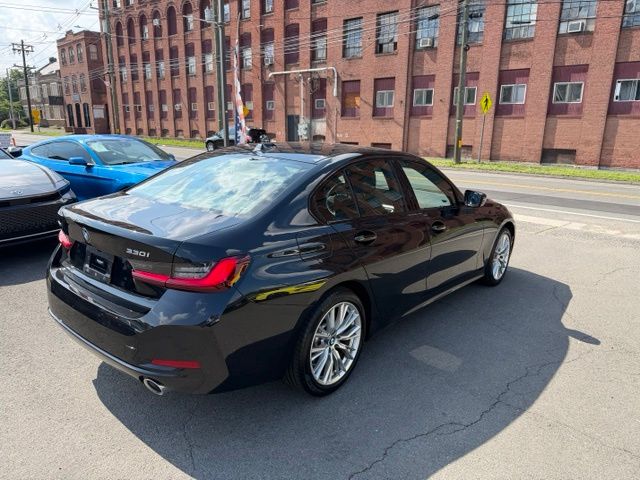 2023 BMW 3 Series view 5