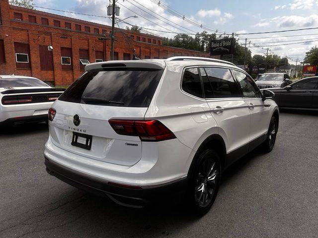 2024 Volkswagen Tiguan view 5
