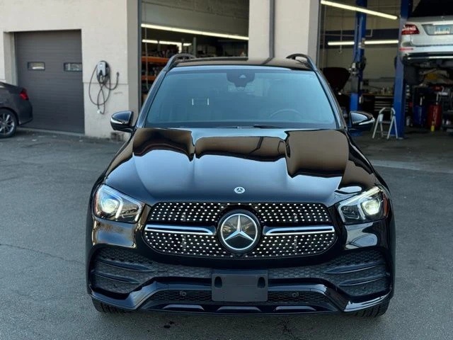 2021 Mercedes-Benz GLE view 2