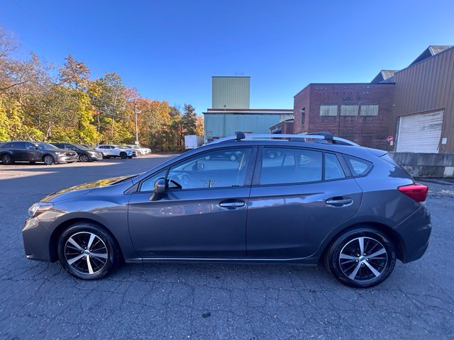 2019 Subaru Impreza view 4