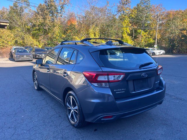 2019 Subaru Impreza view 5