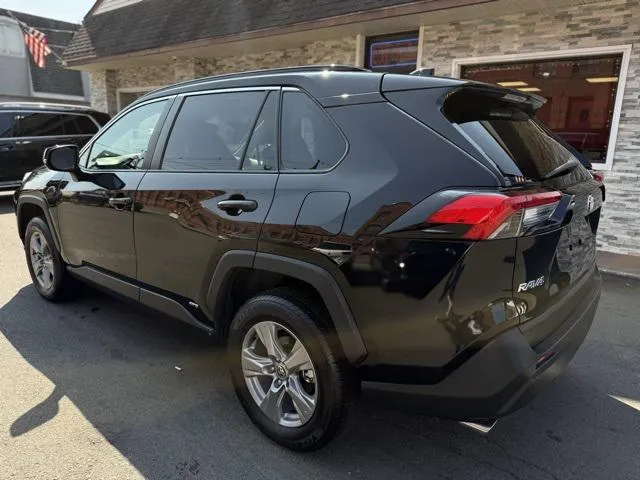 2022 Toyota RAV4 Hybrid view 5