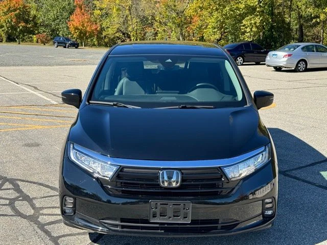 2024 Honda Odyssey view 2