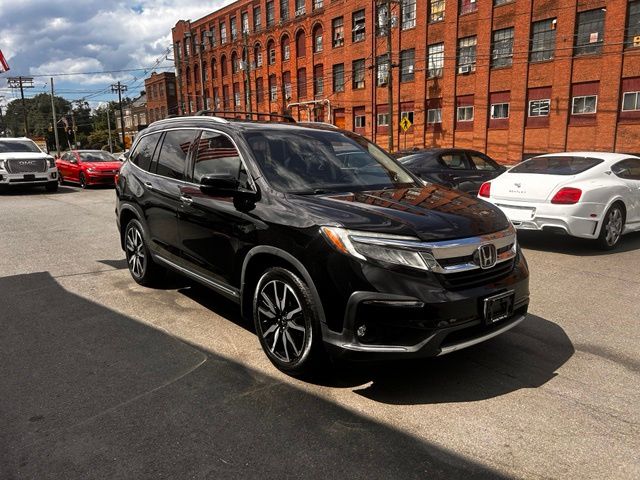 2019 Honda Pilot view 3