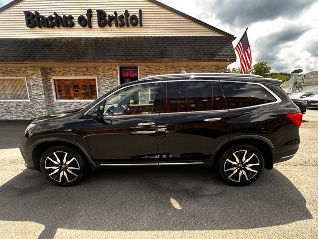 2019 Honda Pilot view 4