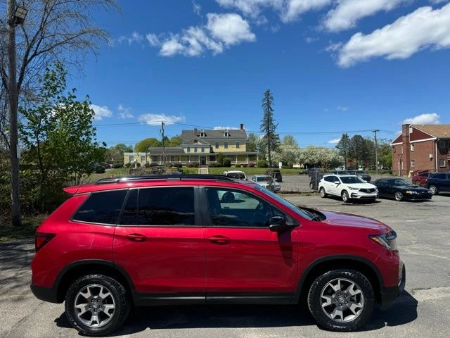 2023 Honda Passport view 3