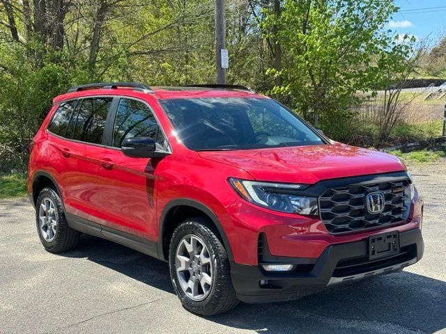 2023 Honda Passport view 4