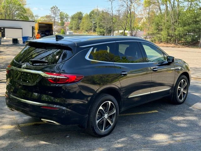 2021 Buick Enclave view 5