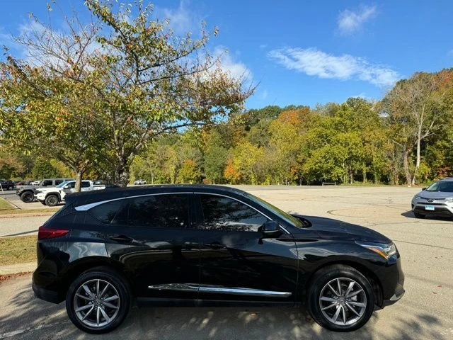 2023 Acura RDX view 4
