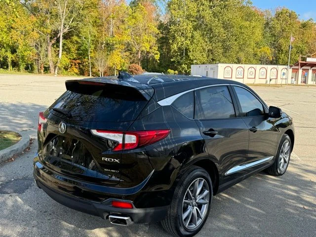 2023 Acura RDX view 5